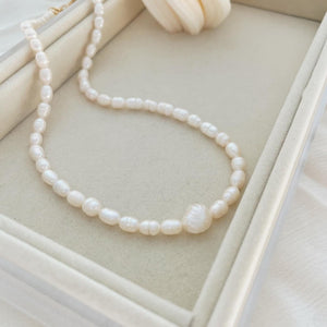 MILLOW PEARL NECKLACE