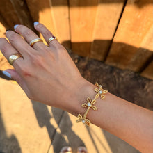 Load image into Gallery viewer, FLORAL DREAM BRACELET