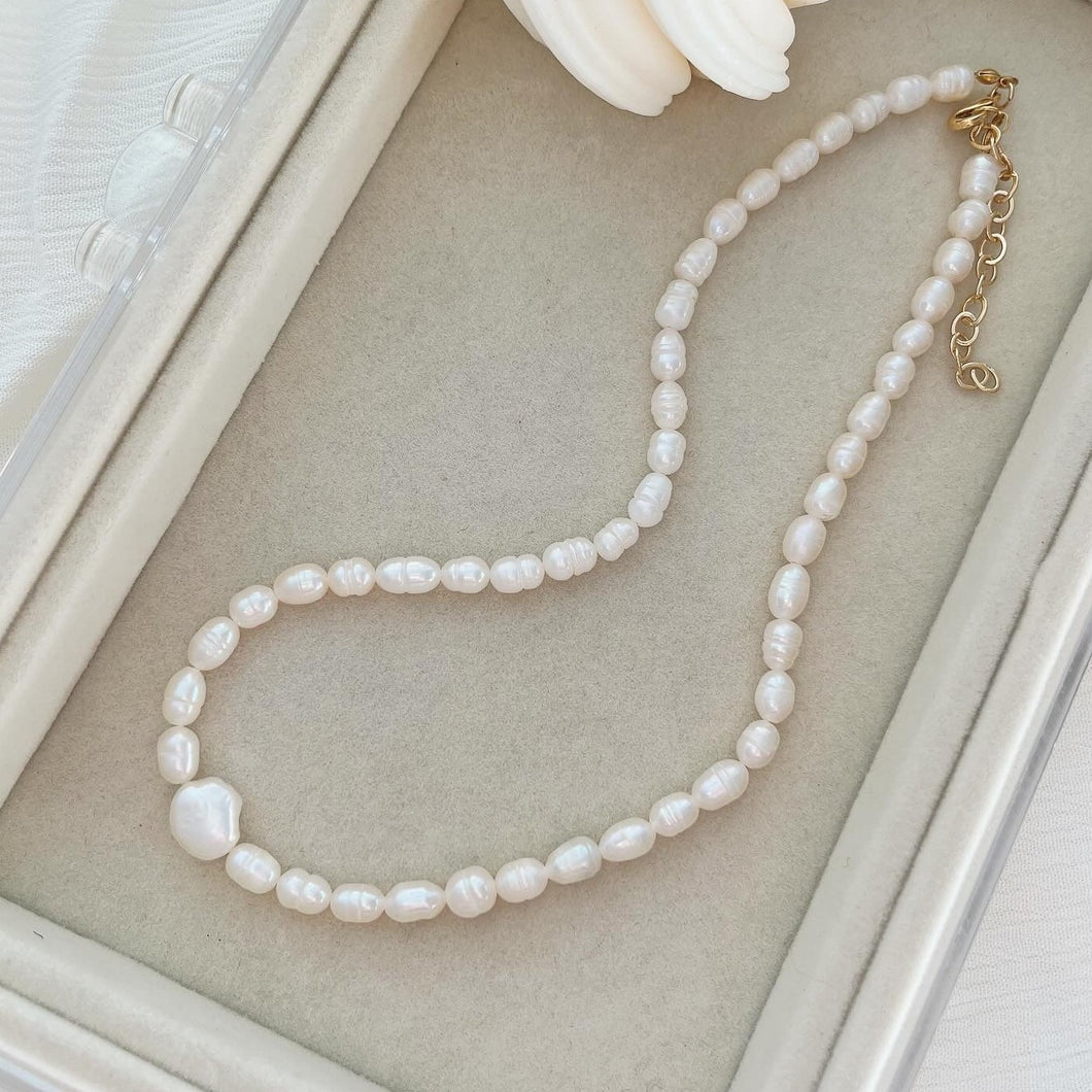 MILLOW PEARL NECKLACE