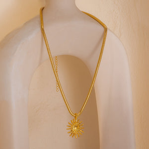 SOL NECKLACE SET
