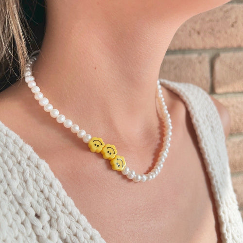 SMILEY FACE NECKLACE