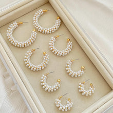 Load image into Gallery viewer, PAULINA PEARL HOOPS