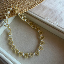 Load image into Gallery viewer, AMORE BEADS NECKLACE