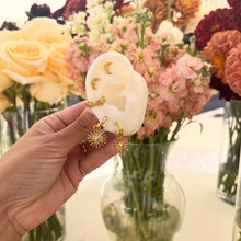 Load image into Gallery viewer, COWGIRL EARRING SET