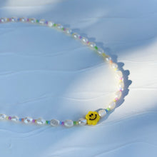Load image into Gallery viewer, PASTEL SMILE PEARL NECKLACE