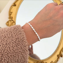 Load image into Gallery viewer, BASIC PEARL BRACELET