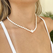 Load image into Gallery viewer, MILLOW PEARL NECKLACE