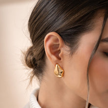 Load image into Gallery viewer, CARISSA EARRINGS