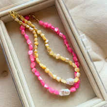 Load image into Gallery viewer, CORAL NECKLACES