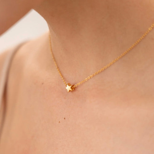 MINI STAR NECKLACE