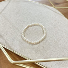 Load image into Gallery viewer, BASIC PEARL BRACELET