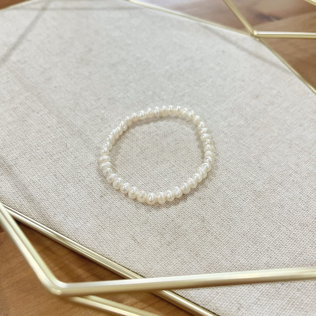 BASIC PEARL BRACELET