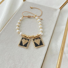 Load image into Gallery viewer, CORAZONES BRACELET