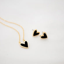 Load image into Gallery viewer, MINI HEART NECKLACE